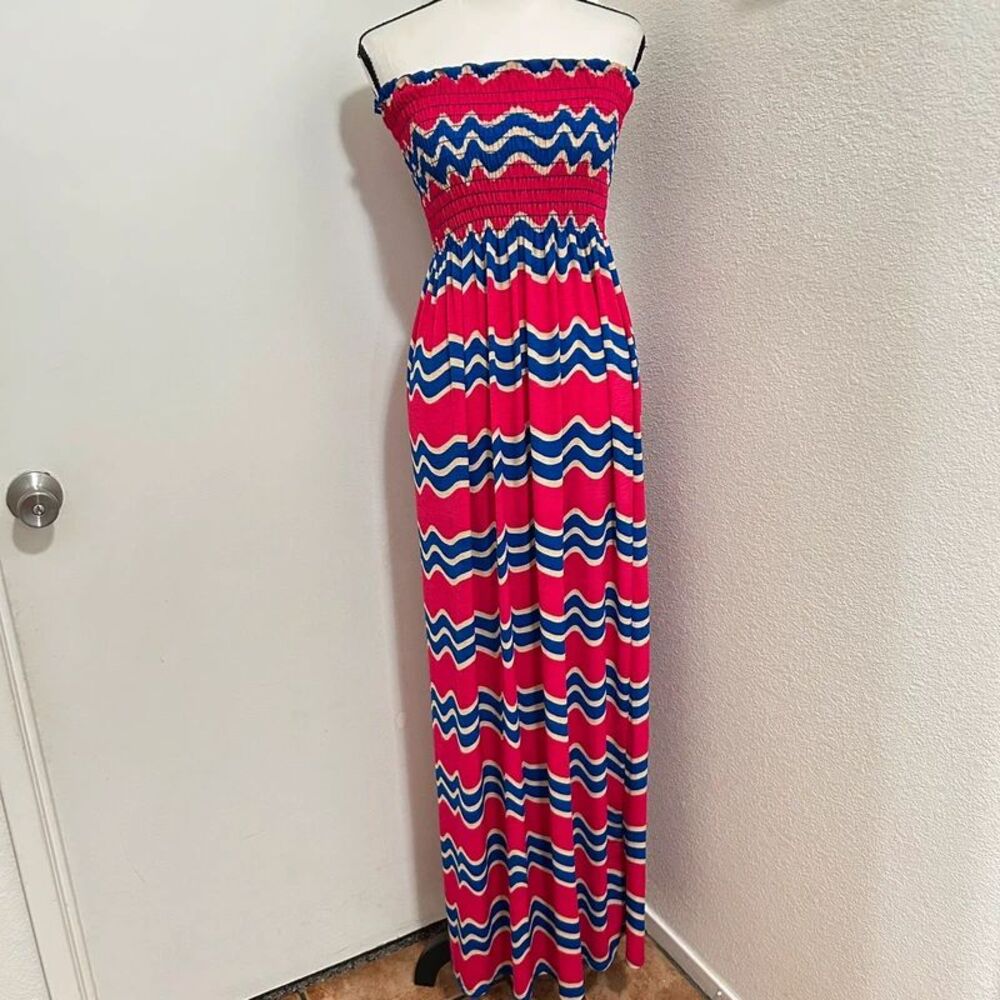 Y2K Barbiecore Maxi Dress Smocked Chevron Wavy Size S Retro Chic